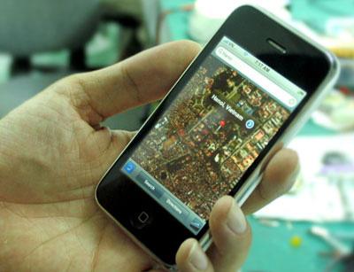 ban-thiet-bi-dinh-vi-toan-cau-tai-thi-xa-son-tay. 1